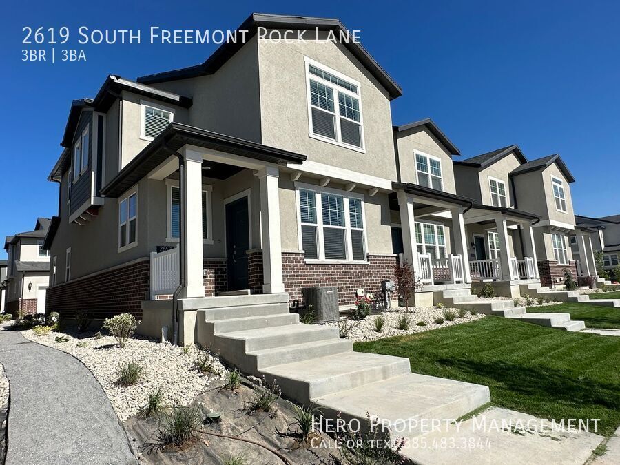 2619 S Freemont Rock Ln in Magna, UT - Building Photo