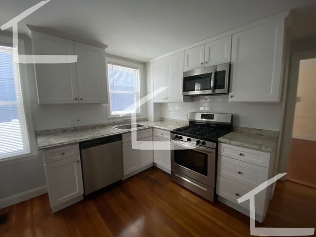 44 Montfern Ave in Boston, MA - Building Photo - Building Photo