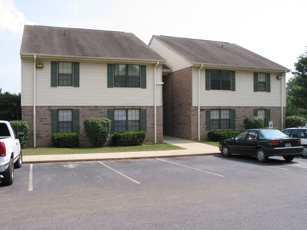 Monroe Village Sr. Apartments in Tompkinsville, KY - Building Photo