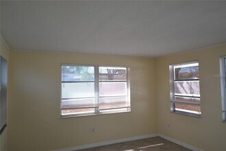 1351 Whitehall Ln in Holiday, FL - Building Photo - Building Photo