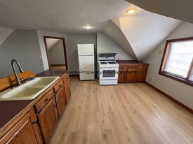 70 Magill St in Pawtucket, RI - Building Photo