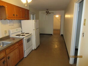 1050 Lucas Ave Ext, Unit 2 in Hurley, NY - Building Photo - Building Photo