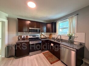 1088 Norview Ave in Norfolk, VA - Building Photo - Building Photo