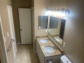 325 Wolf Mountain Ln in Fort Worth, TX - Building Photo - Building Photo