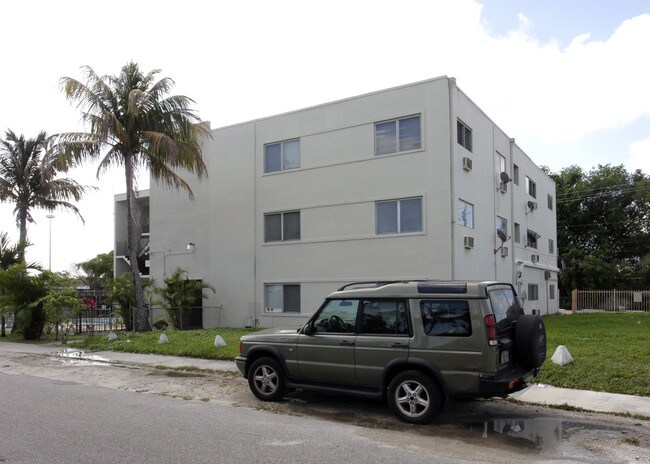 Rambler Apartments in Miami, FL - Building Photo - Building Photo