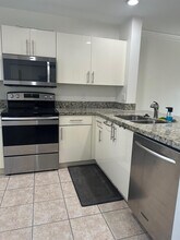 20824 NW 3rd Ct in Pembroke Pines, FL - Building Photo - Building Photo