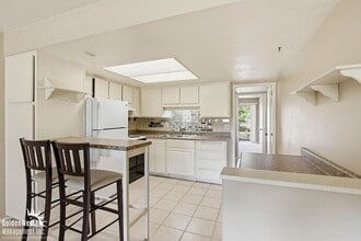 27735 Mountain Meadow Rd in Escondido, CA - Building Photo - Building Photo