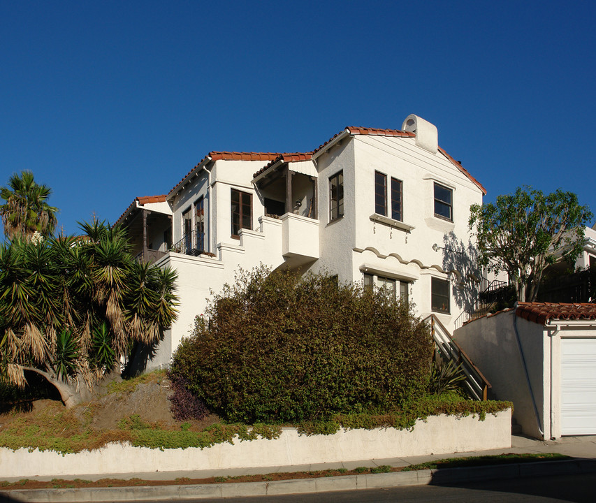 1301-1309 Westerly Ter in Los Angeles, CA - Building Photo