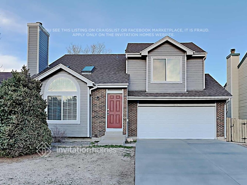 10418 Strasburg Way in Parker, CO - Building Photo