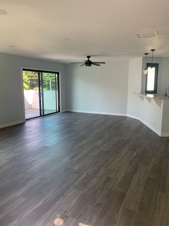 2234 Caminito Pajarito in San Diego, CA - Building Photo - Building Photo