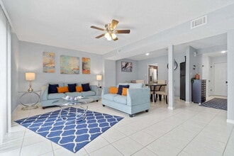 216 Cloverdale Blvd in Fort Walton Beach, FL - Building Photo - Building Photo