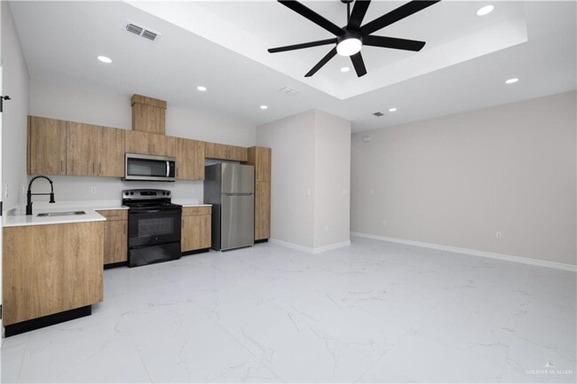 property at 7 7th St