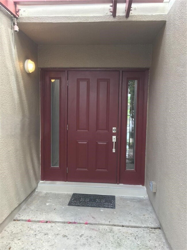 property at 10951 N Lakeview Dr