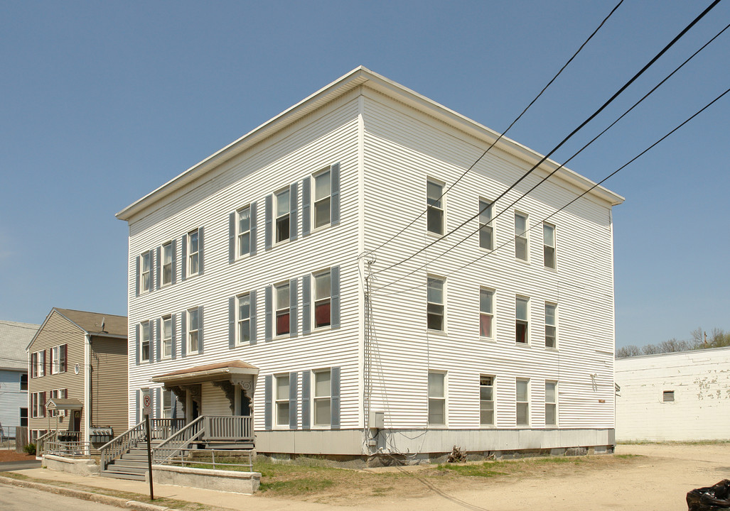 55 Cleveland St in Manchester, NH - Foto de edificio