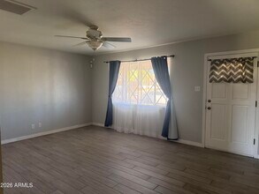 6943 E Latham St in Scottsdale, AZ - Building Photo - Building Photo