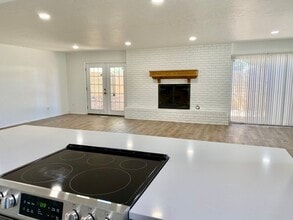 6336 N Villa Ave in Oklahoma City, OK - Building Photo - Building Photo