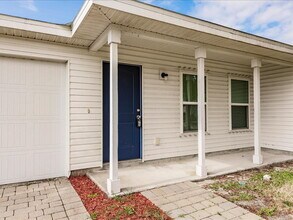 18313 Gibraltar Ln in Lehigh Acres, FL - Building Photo - Building Photo