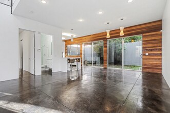 3425 Louise St in Oakland, CA - Building Photo - Building Photo