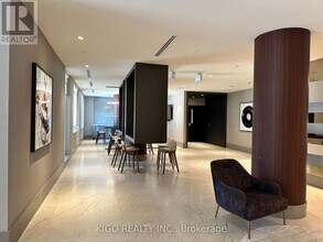 55 Duke St W in Kitchener, ON - Building Photo - Building Photo