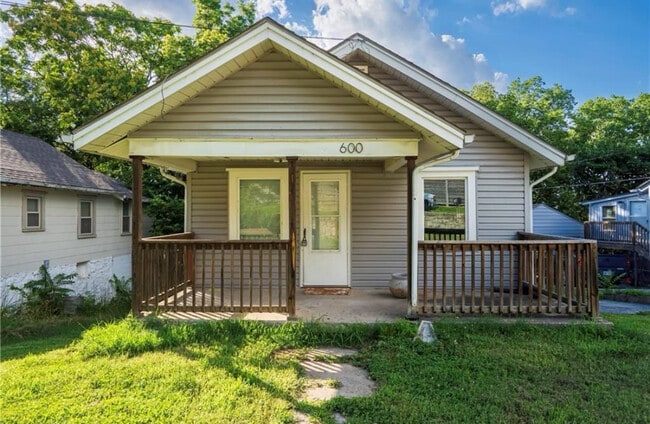 property at 600 Ridgeview Ave