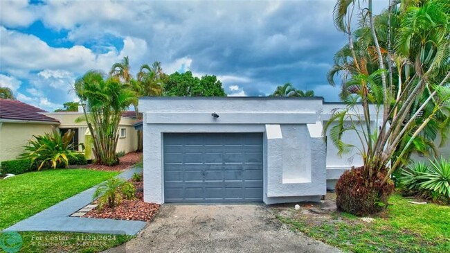 5629 Ainsley Ct in Boynton Beach, FL - Foto de edificio - Building Photo