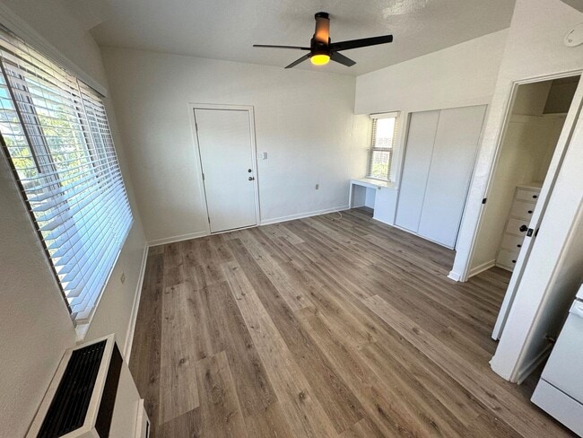 2039 Pierpont Blvd in Ventura, CA - Building Photo - Building Photo