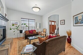 8201 E 6th Ave in Denver, CO - Building Photo - Building Photo