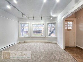 828 NW 21ST Ave in Portland, OR - Foto de edificio - Building Photo