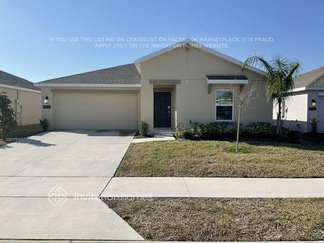 4054 Tug Hl Ln in Osteen, FL - Building Photo