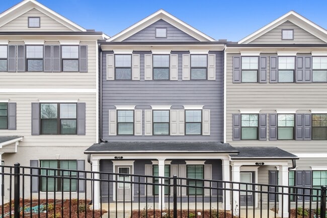 759 Calvin Pk Dr in Ball Ground, GA - Building Photo - Building Photo