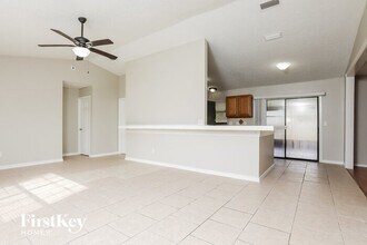 1689 Cedro Ave in Deltona, FL - Building Photo - Building Photo