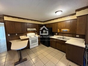 330 W 6th St in Anderson, IN - Building Photo - Building Photo