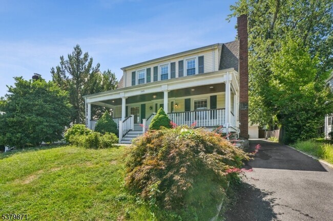 163 Myrtle Ave in Millburn, NJ - Building Photo - Building Photo