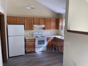 807 Maple Ln in Eudora, KS - Building Photo - Building Photo