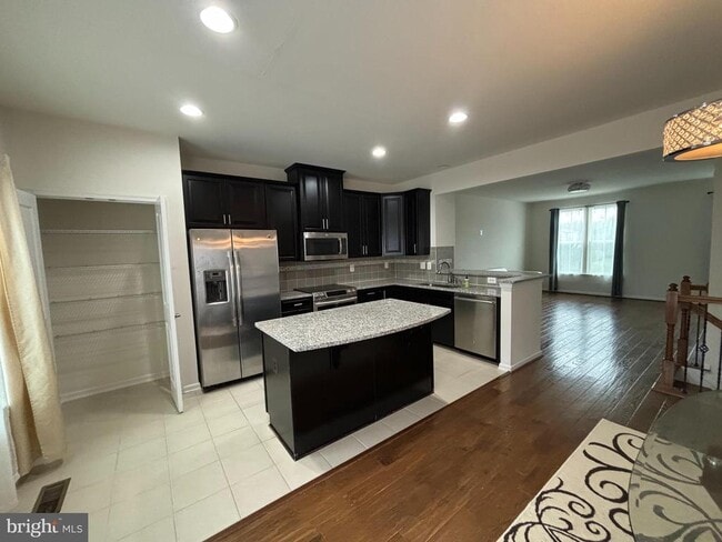 property at 41717 McMonagle Square