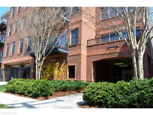 property at 810 W Princess Anne Rd