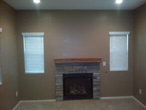 14118 W Country Gables Dr in Surprise, AZ - Building Photo - Building Photo
