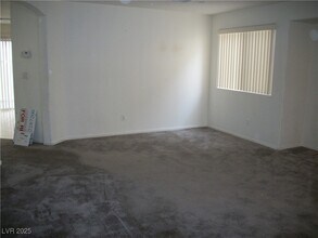 9161 Spoonbill Ridge Pl in Las Vegas, NV - Building Photo - Building Photo