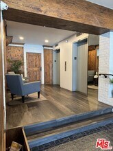 532 N Rossmore Ave in Los Angeles, CA - Foto de edificio - Building Photo