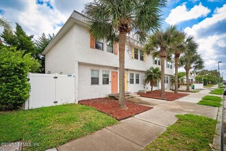 1301 2nd St N in Jacksonville Beach, FL - Building Photo - Building Photo