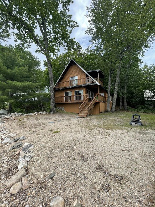 22 Safe Harbour Rd in Sebago, ME - Building Photo - Building Photo
