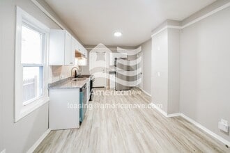 593 Emerson St in Rochester, NY - Foto de edificio - Building Photo