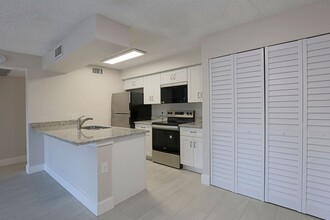5309 Summerlin Rd in Ft. Myers, FL - Building Photo - Building Photo