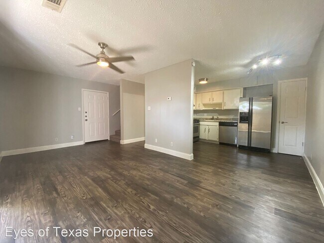 2802 Skyway Cir in Austin, TX - Building Photo - Building Photo
