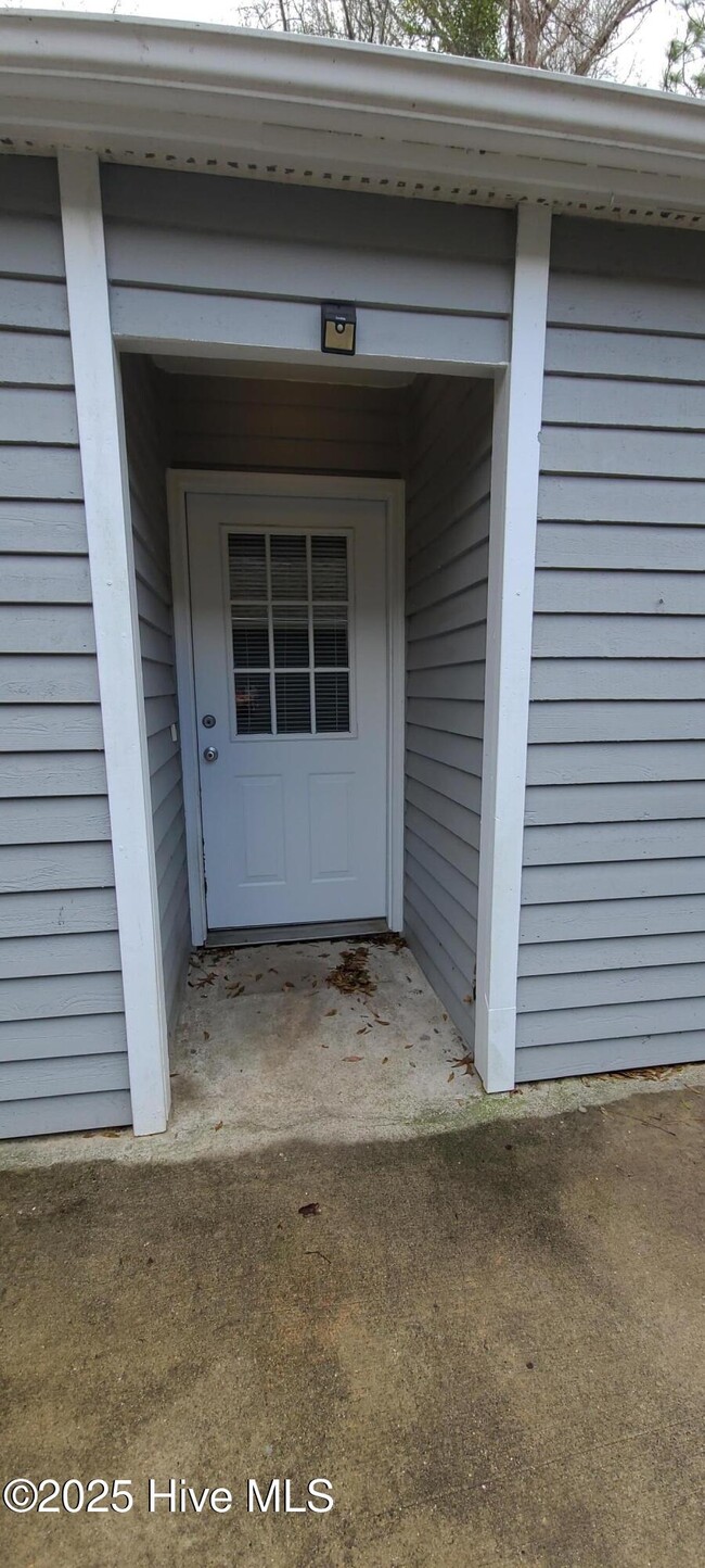1210 Shipyard Blvd in Wilmington, NC - Building Photo - Building Photo