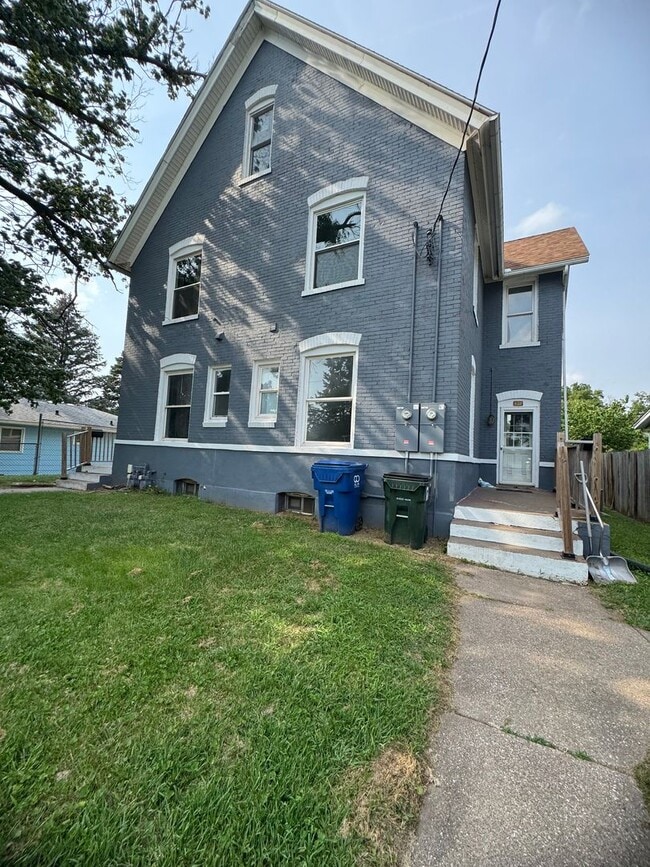 property at 2346 W 11th St