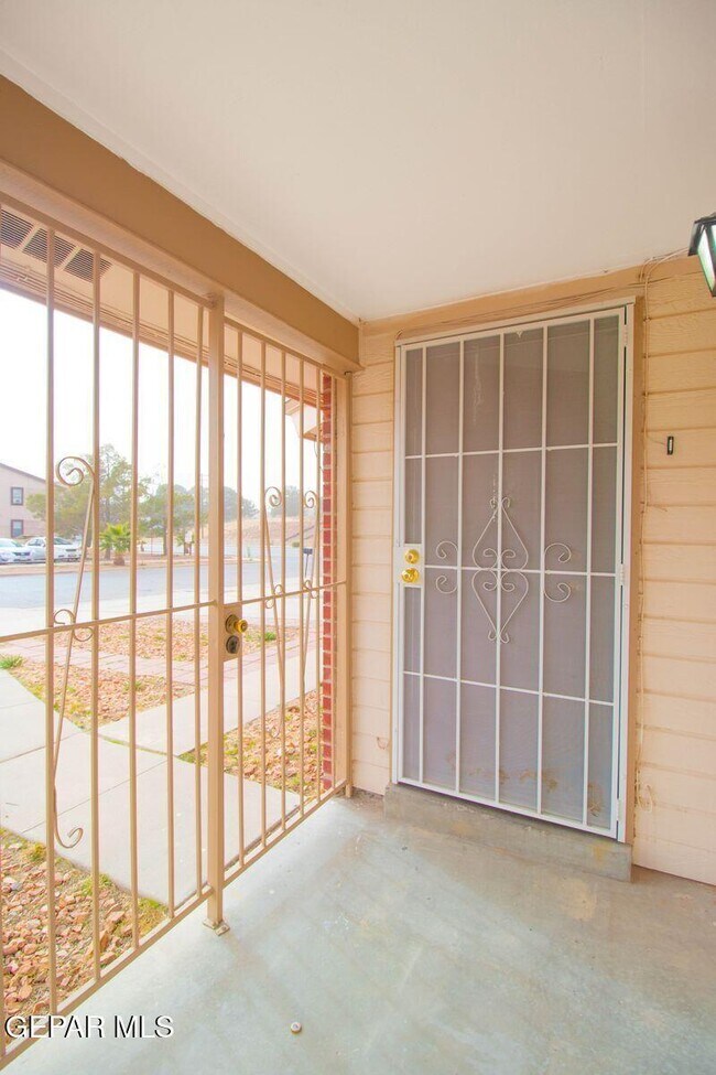 11601 Soberana Ln in El Paso, TX - Building Photo - Building Photo