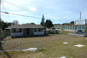 Mariners Cove Mobil Home Park in Clearwater, FL - Building Photo - Building Photo