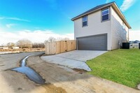 5545 Eagle Point Dr in Fort Worth, TX - Building Photo - Building Photo