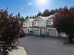 Greenwood Heights in Bonney Lake, WA - Foto de edificio - Building Photo